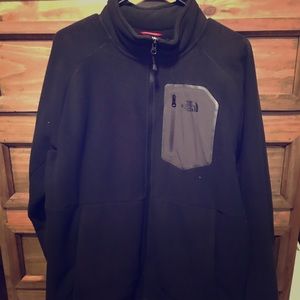 Black men’s north face full zip jacket
